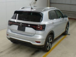VOLKSWAGEN T-CROSS 3