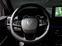 SSANGYONG REXTON SPORTS CAR 7