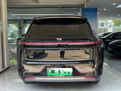 LI AUTO L8 1