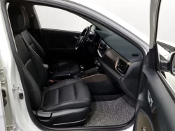 KIA STONIC 6